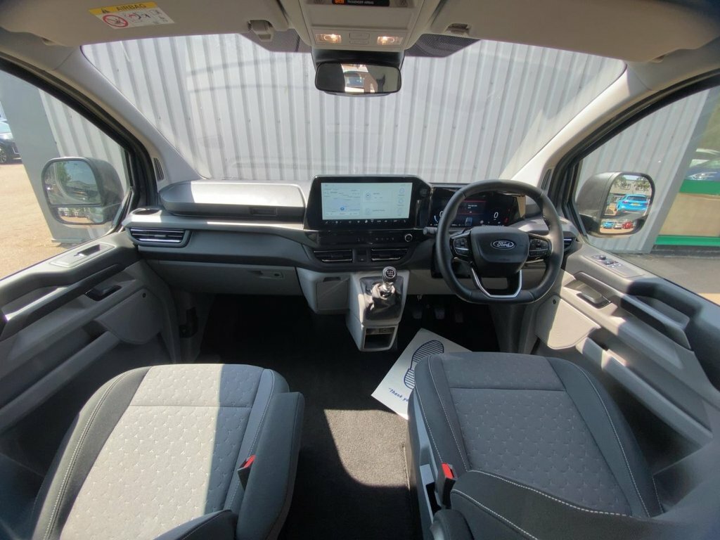 Ford Tourneo Custom 340 Titanium X L1 Swb 8 Seat Minibus Rwd 160K Black #23
