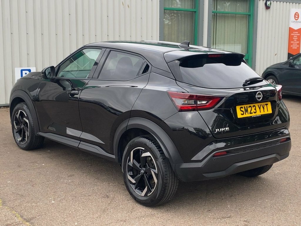 Nissan Juke 2023 1.0 Dig-t N-connecta Suv Eu SM23YYT Black #5