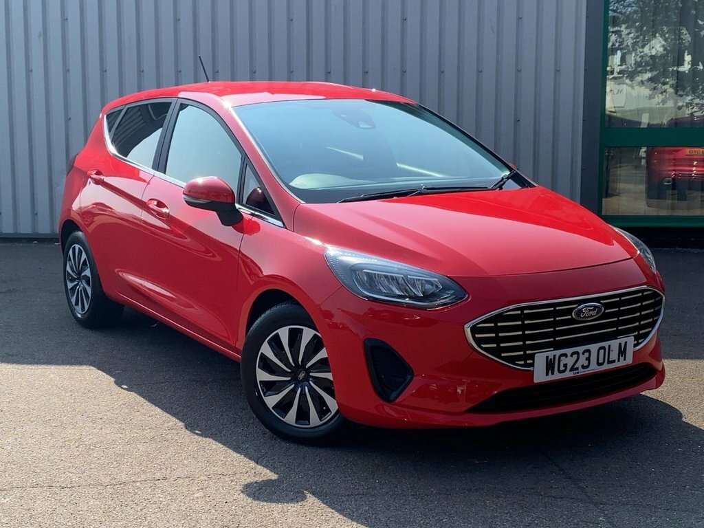 Ford Fiesta 2023 1.0T Ecoboost Mhev Titanium Hatchback Pet Red