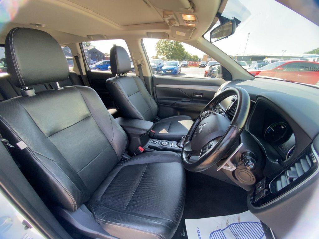 Mitsubishi Outlander Outlander Gx 4H Phev Grey #25