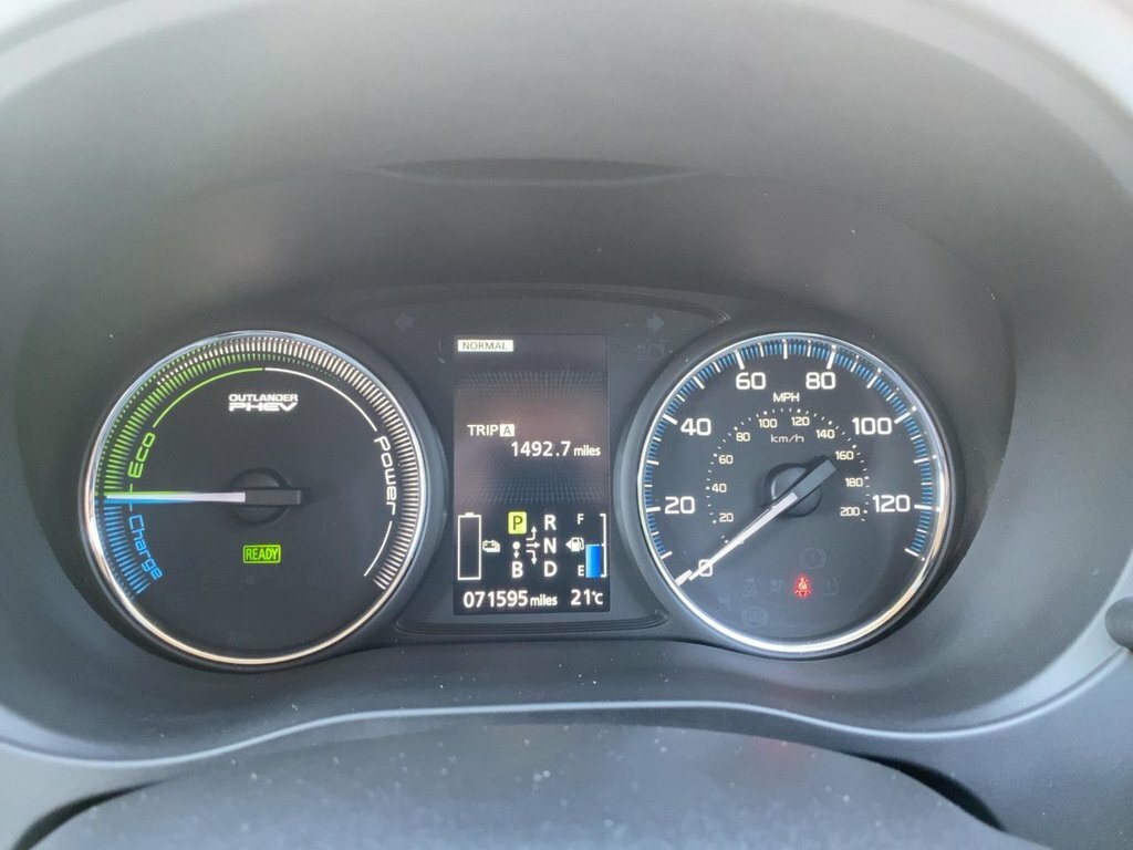 Mitsubishi Outlander Outlander Gx 4H Phev Grey #36