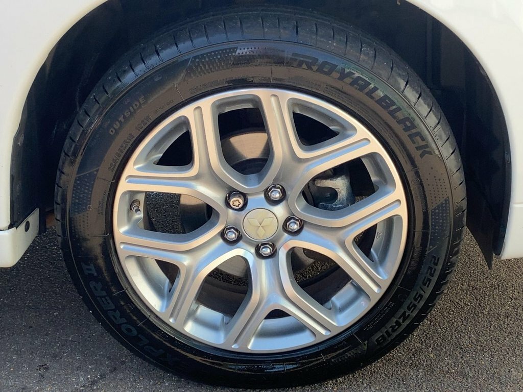 Mitsubishi Outlander Outlander Gx 4H Phev Grey #19