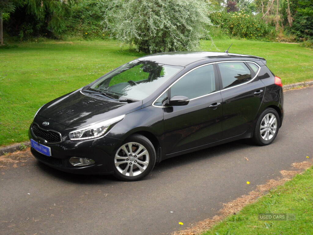 Kia Ceed 1.6 Crdi 2 Ecodynamics Black #2