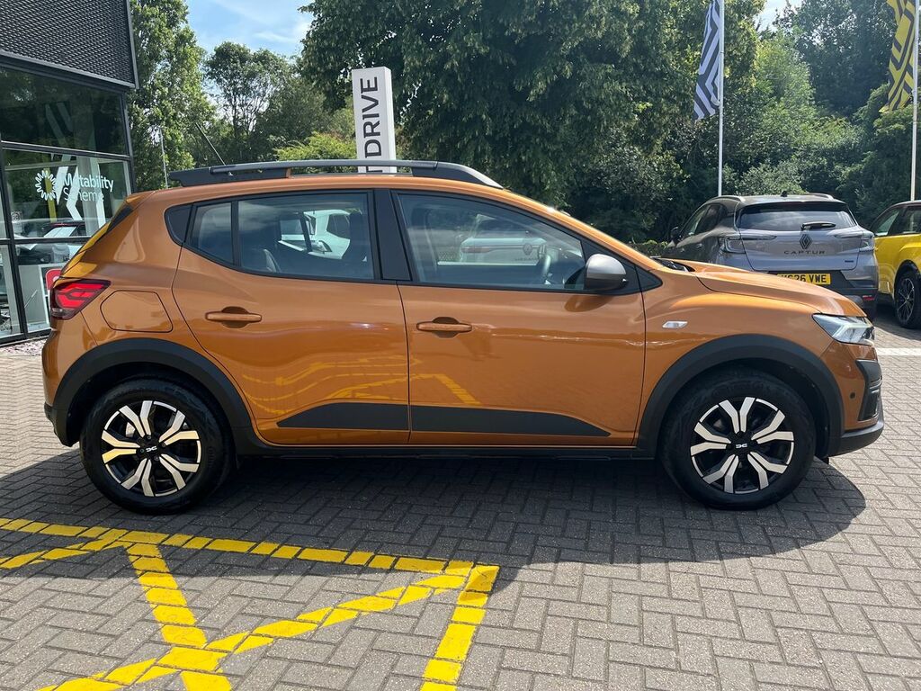 Dacia Sandero Stepway Hatchback Journey KP73FBB Orange #2