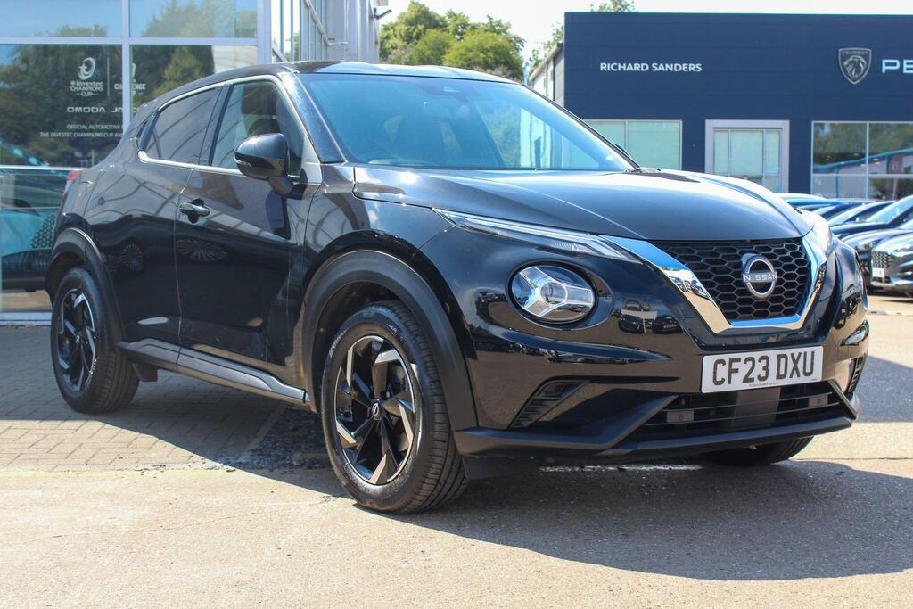 Nissan Juke 1.0 Dig-t N-connecta Euro 6 Ss CF23DXU Black
