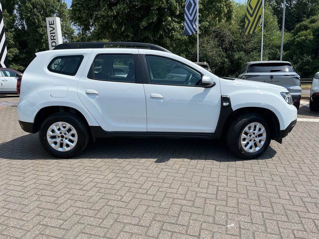 Dacia Duster Estate Expression KR23SXD White #2