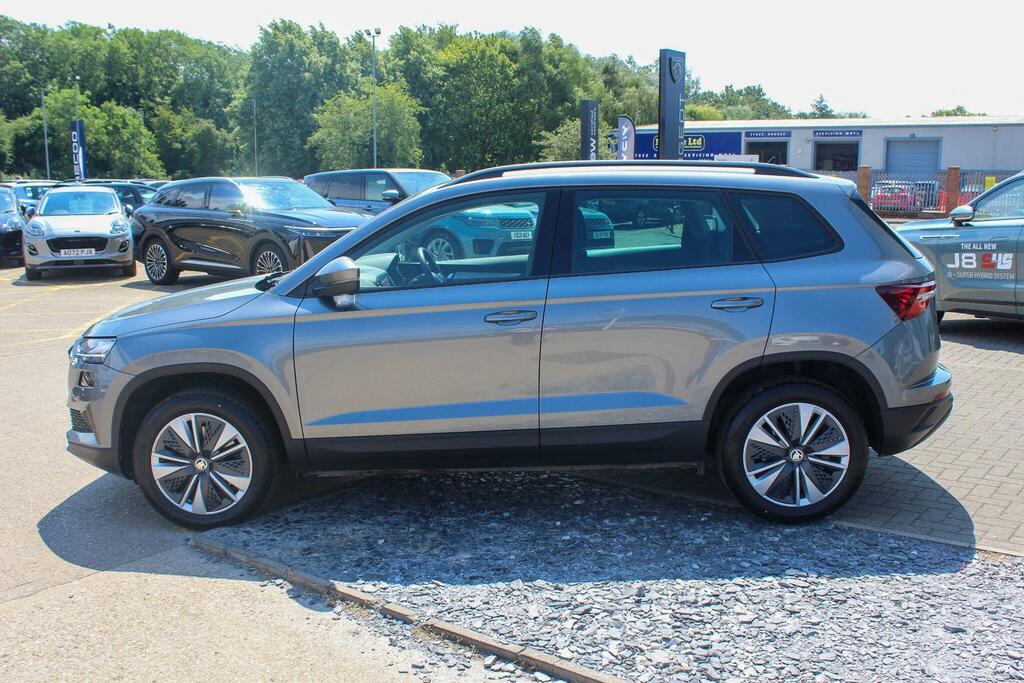 Skoda Karoq 1.5 Tsi Act Se Drive Euro 6 Ss WG24DJZ Grey #5