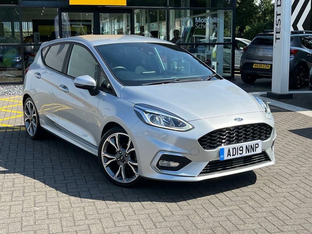 Ford Fiesta Hatchback St-line AD19NNP Silver