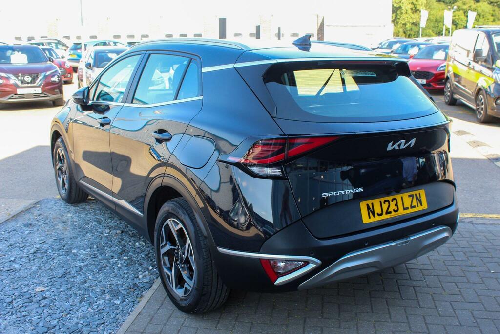 Kia Sportage 1.6 T-gdi 2 Euro 6 Ss NJ23LZN Black #4