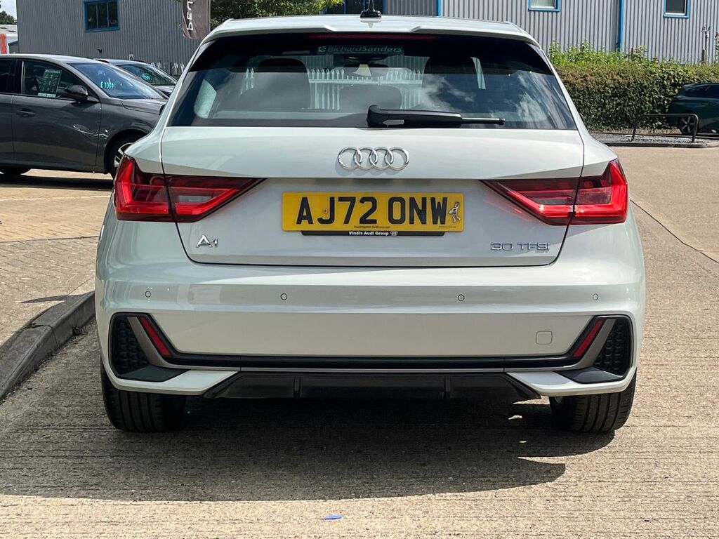Audi A1 1.0 Tfsi 30 S Line Sportback Eur Silver #4