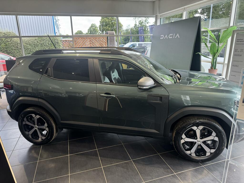 Dacia Duster Journey Hybrid 155 Green #2