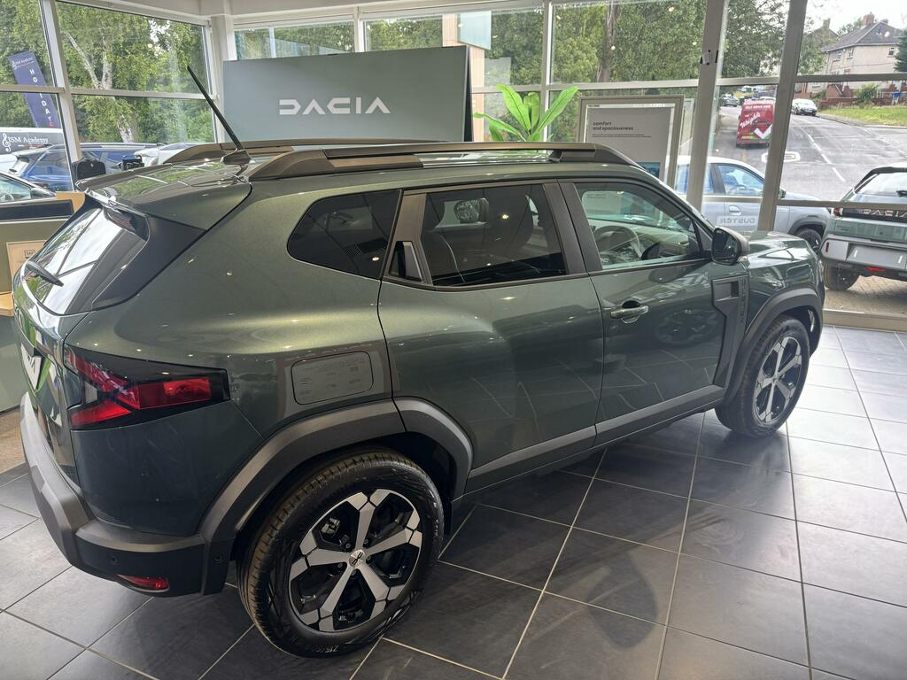 Dacia Duster Journey Hybrid 155 Green #3