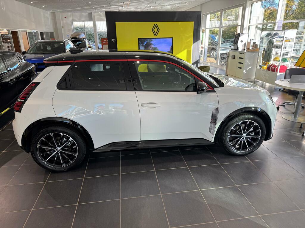 Renault 5 Iconic Five Comfort White