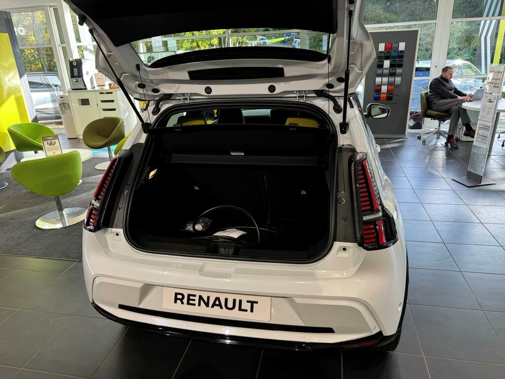 Renault 5 Iconic Five Comfort White #4
