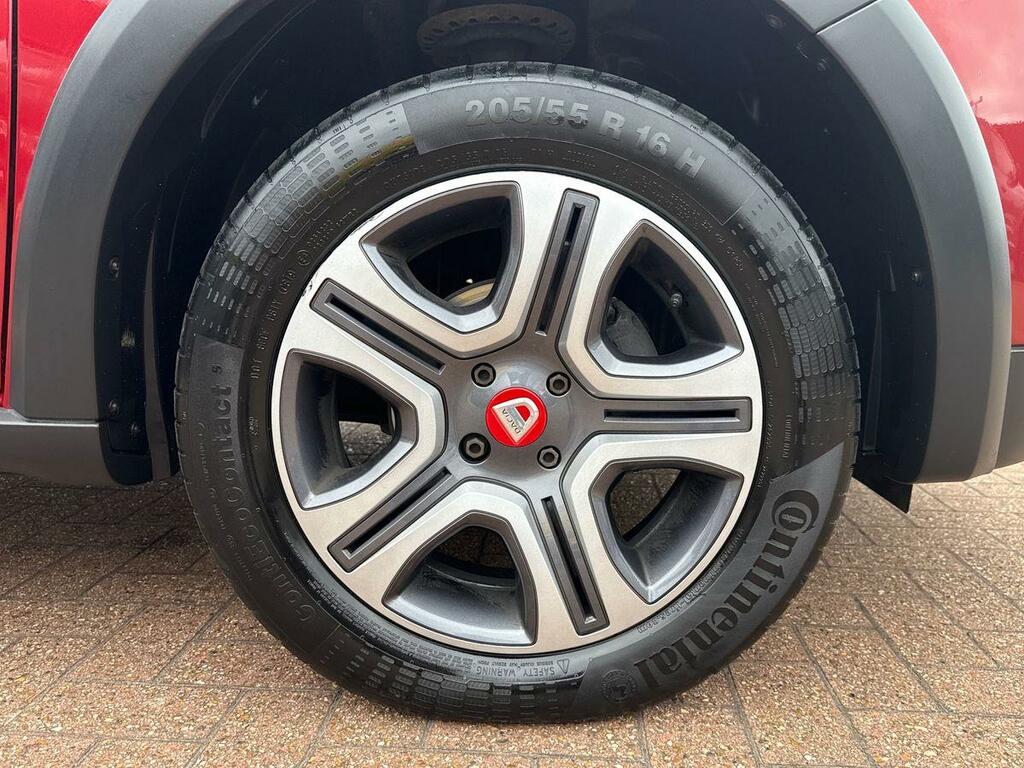 Dacia Logan Stepway Logan Stepway 1.5 Blue Dci Techroad Estate Red #9