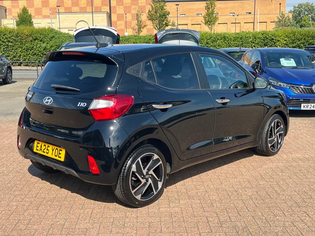 Hyundai I10 Hatchback Premium EA25YOE #2
