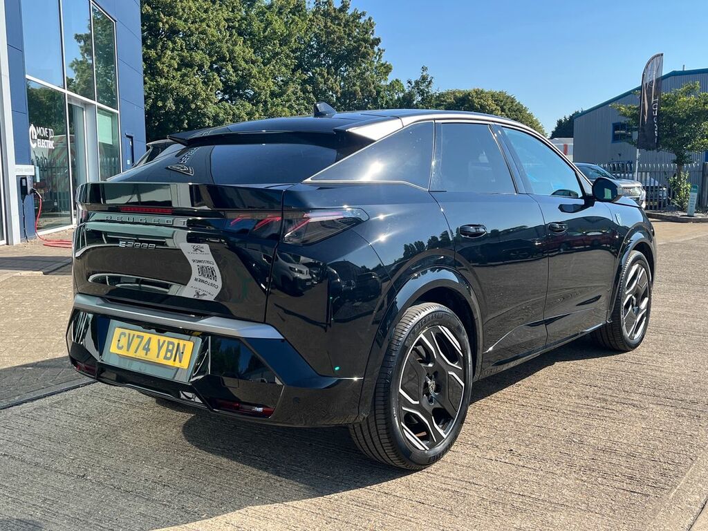 Peugeot 3008 73Kwh Gt Suv 210 Ps Black #3