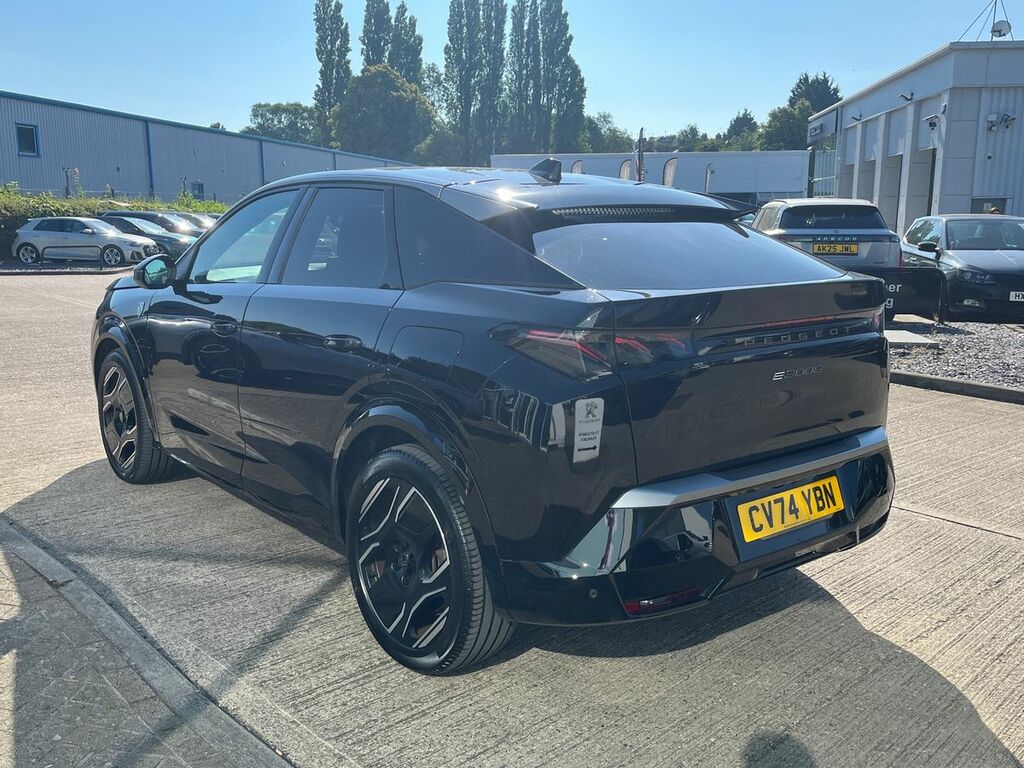 Peugeot 3008 73Kwh Gt Suv 210 Ps Black #5