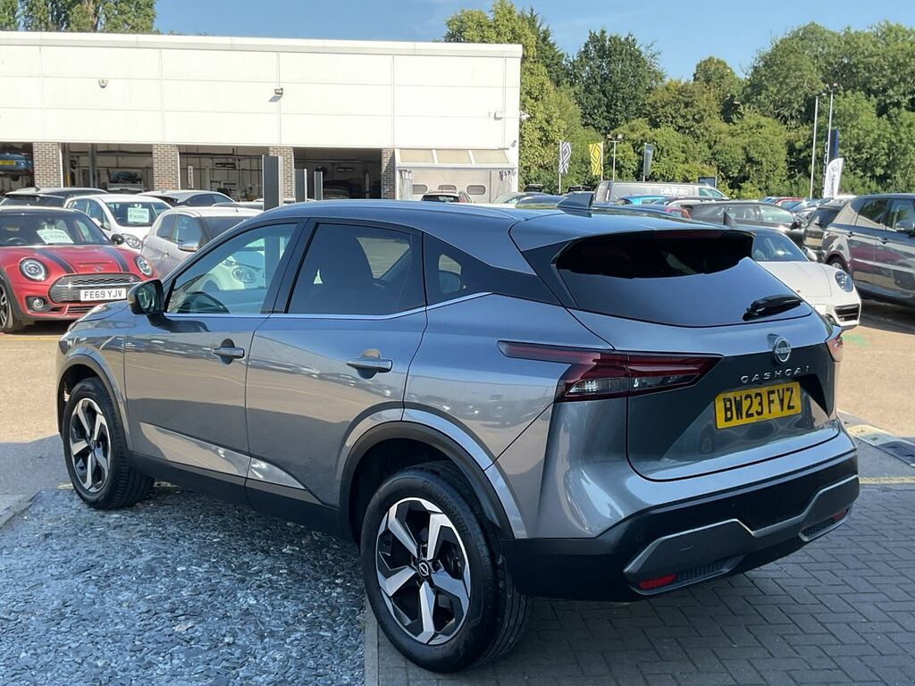 Nissan Qashqai 1.3 Dig-t Mhev N-connecta Suv Hybrid Xt BW23FVZ #5