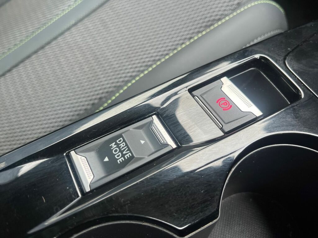 Peugeot e-208 Allure Grey #23