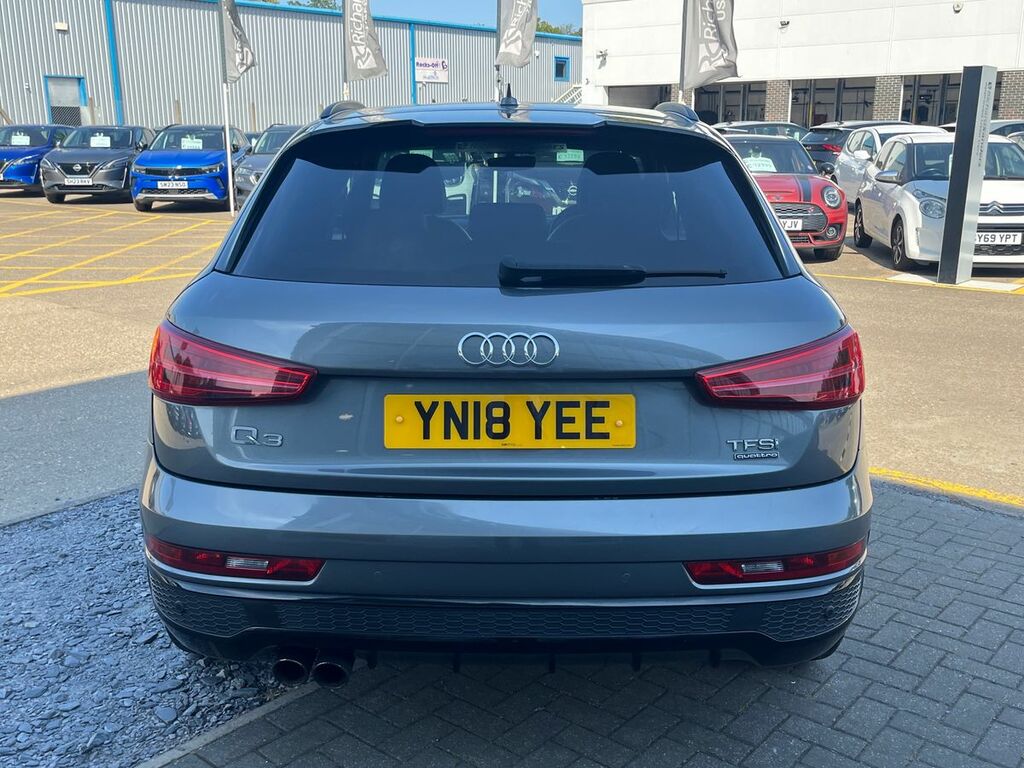 Audi Q3 2.0 Tdi Black Edition S Grey #4
