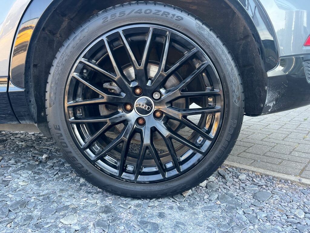 Audi Q3 2.0 Tdi Black Edition S Grey #9