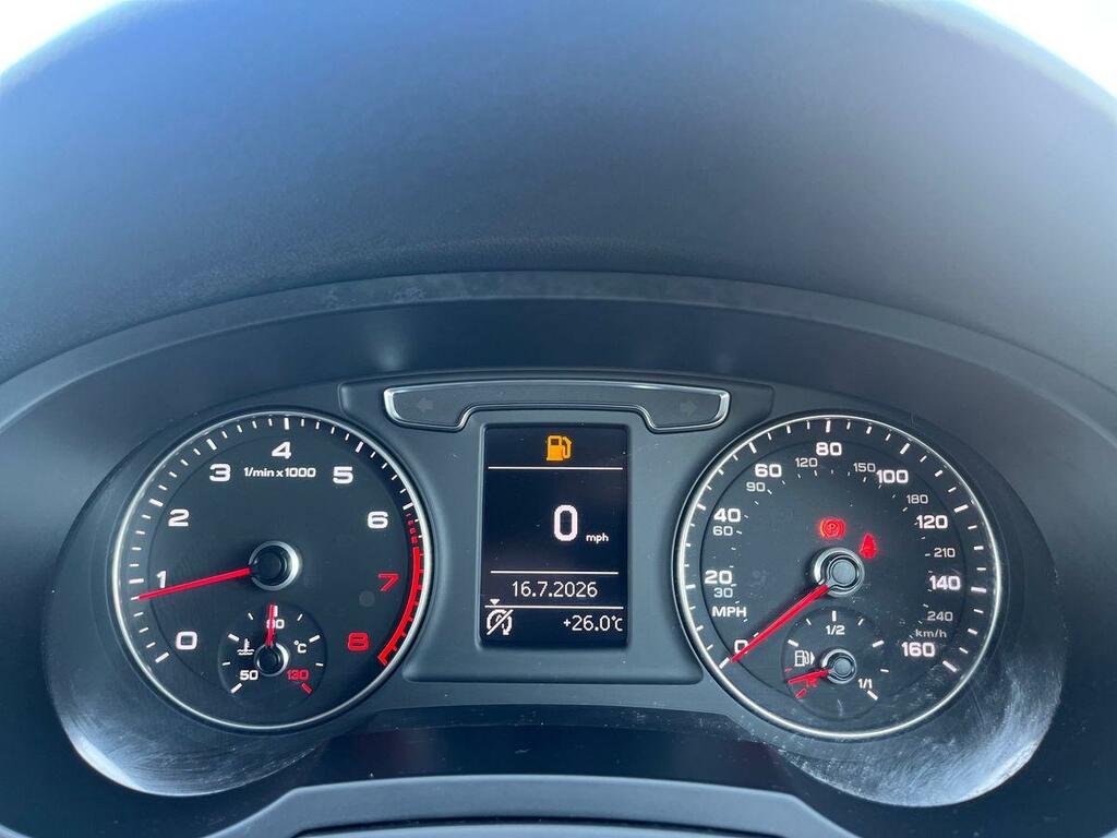 Audi Q3 2.0 Tdi Black Edition S Grey #14