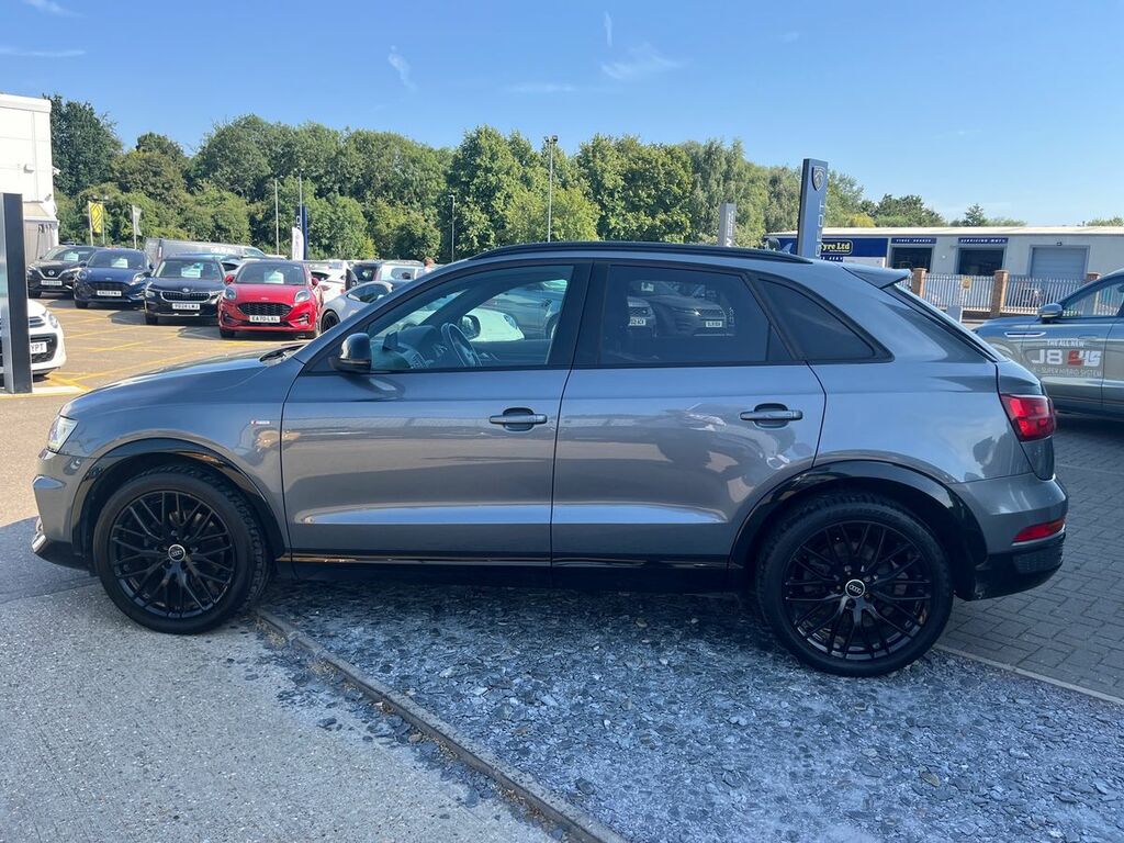 Audi Q3 2.0 Tdi Black Edition S Grey #6