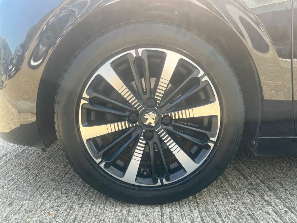 Peugeot 208 1.2 Puretech 110 Tech Edition Blue #9