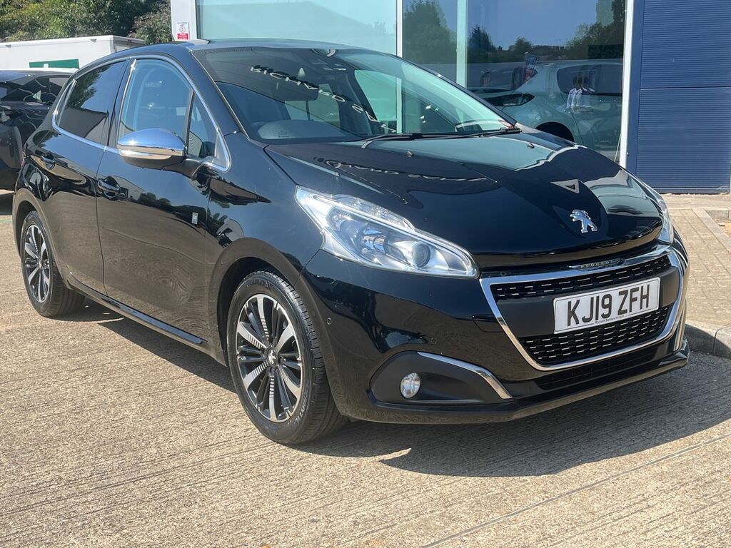 Peugeot 208 1.2 Puretech Tech Edition Hatchback Man Black