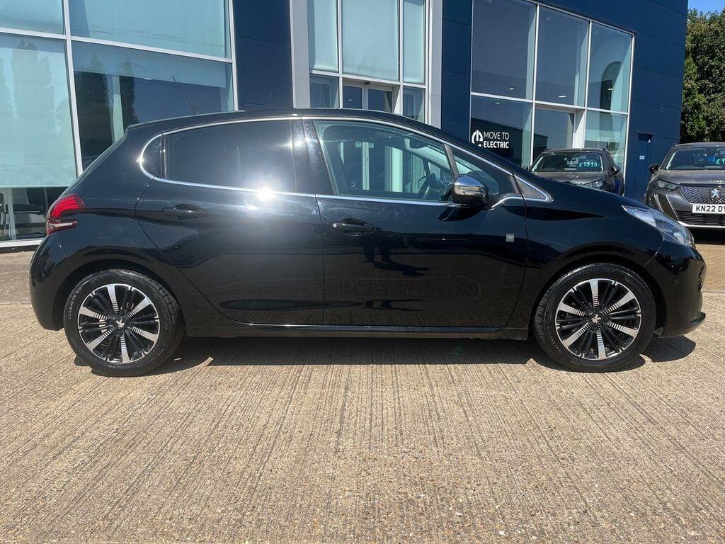 Peugeot 208 1.2 Puretech Tech Edition Hatchback Man Black #2