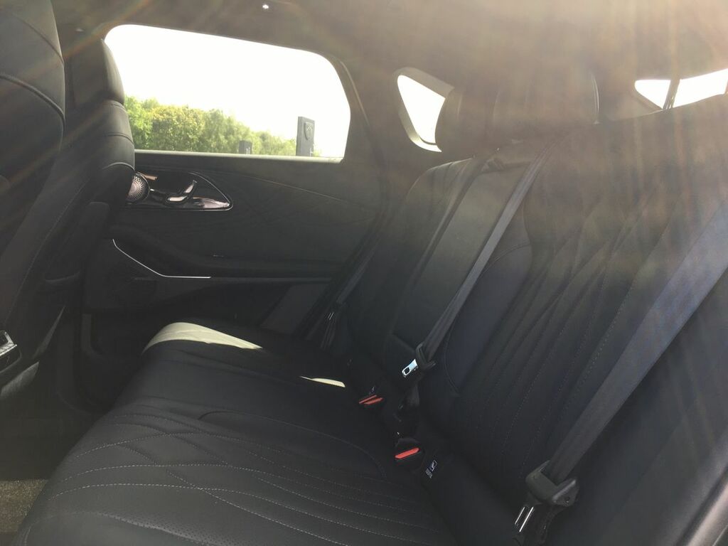 Omoda 9 1.5T Shs Noble 3Dht Estate Black #17