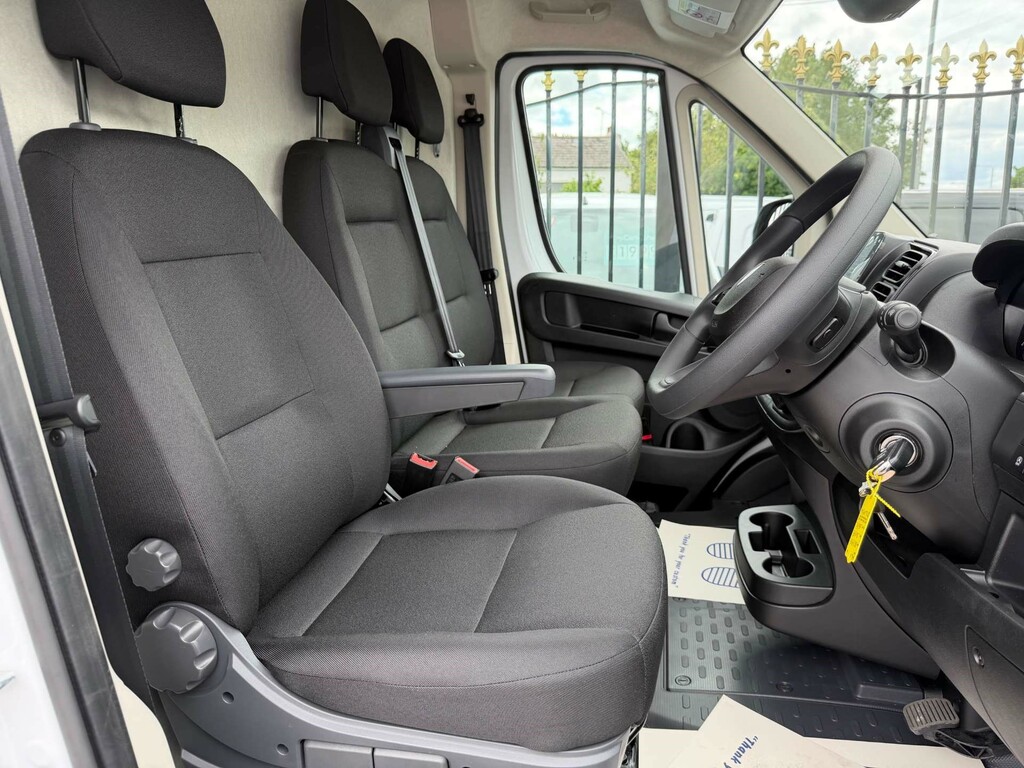 Peugeot Boxer 2.2 Bluehdi 140 Grey #8