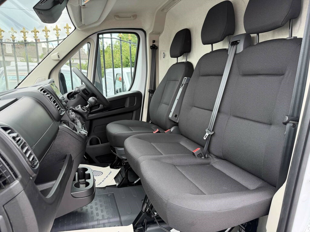 Peugeot Boxer 2.2 Bluehdi 140 Grey #9