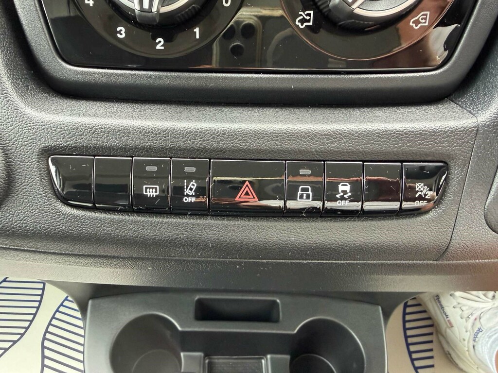 Peugeot Boxer 2.2 Bluehdi 140 Grey #13