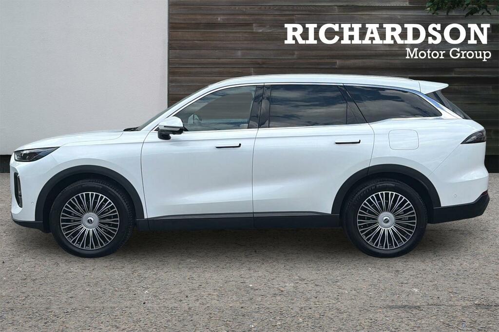 Chery Tiggo 9 1.5T Phev Summit Dht Awd White #6