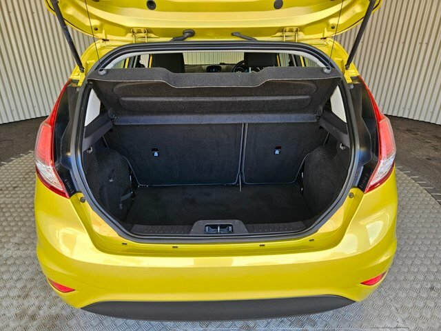Ford Fiesta 1.25 Zetec Hatchback Euro 5 82 Yellow #5
