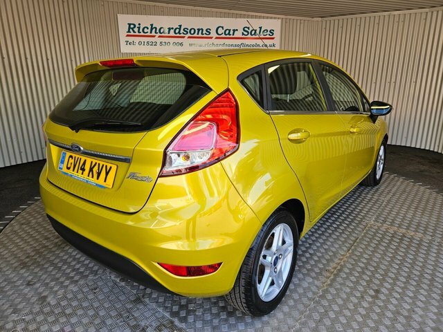 Ford Fiesta 1.25 Zetec Hatchback Euro 5 82 Yellow #3