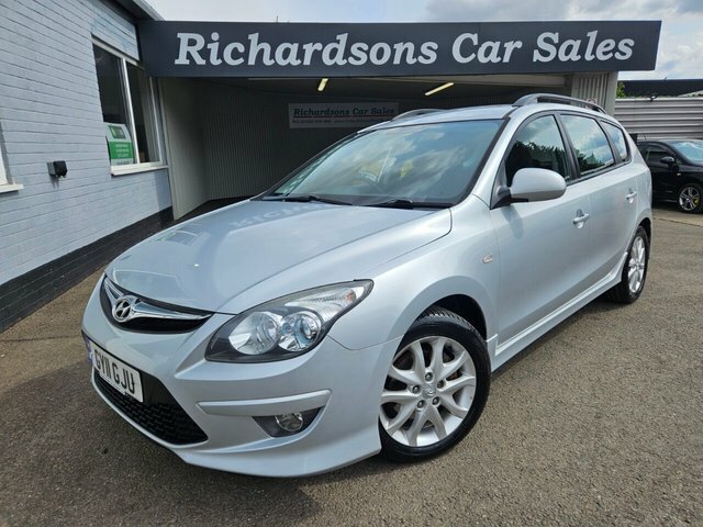 Hyundai I30 1.6 Crdi Comfort Estate Euro 5 11 Silver