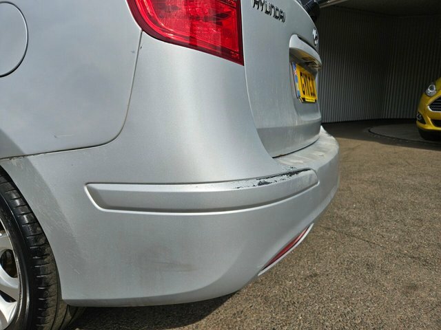 Hyundai I30 1.6 Crdi Comfort Estate Euro 5 11 Silver #5
