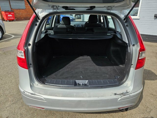 Hyundai I30 Hatchback 1.4 Comfort Euro 5 201161 Grey #8