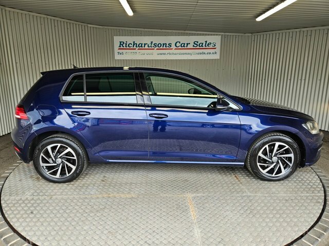 Volkswagen Golf 1.6 Tdi Match Hatchback Euro 6 Blue #2