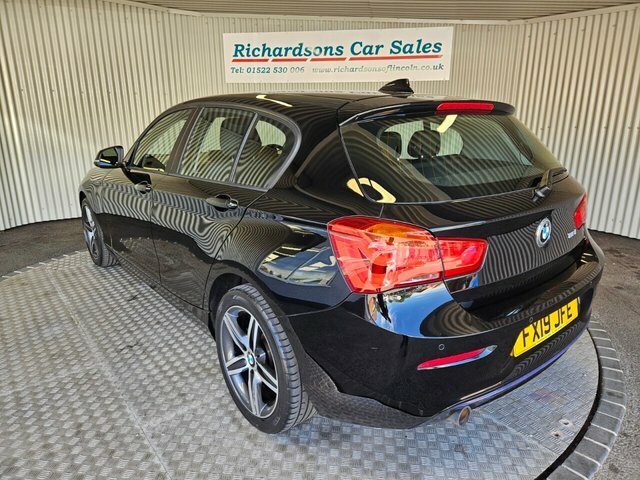 BMW 1 Series 1.5 118I Gpf Sport Hatchback Euro Black #6
