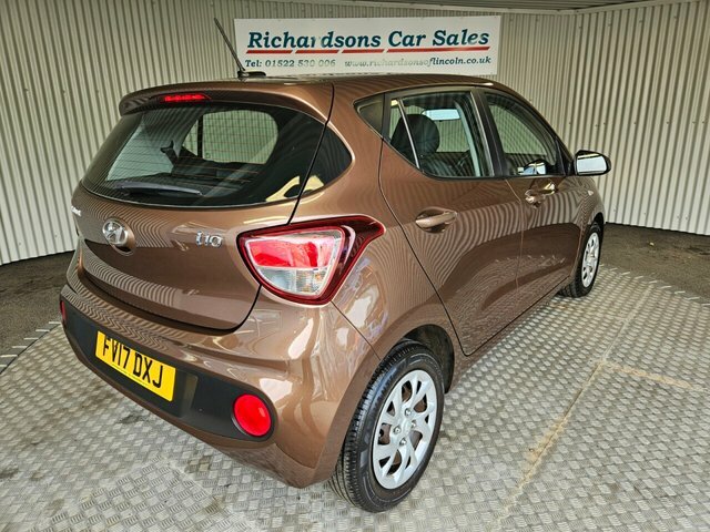 Hyundai I10 1.0 Se Hatchback Euro 6 66 Ps Brown #3