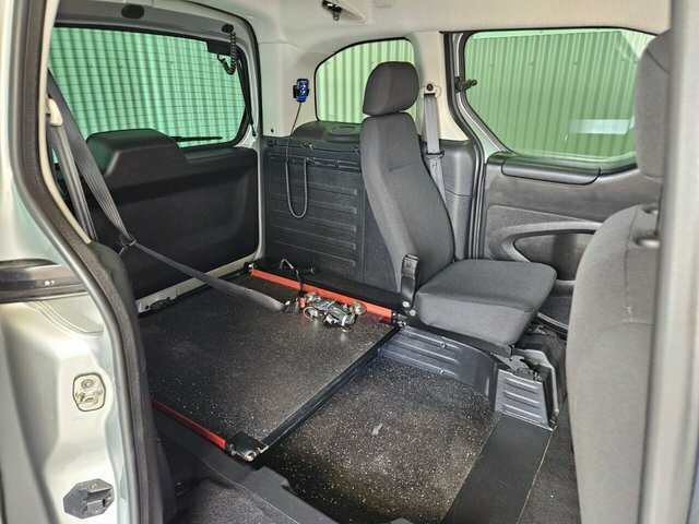 Peugeot Partner Tepee Mpv 1.2 Puretech Outdoor Euro 6 Ss 201818 Grey #19