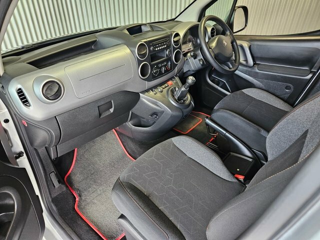 Peugeot Partner Tepee Mpv 1.2 Puretech Outdoor Euro 6 Ss 201818 Grey #23