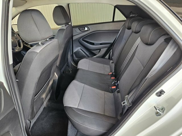 Hyundai I20 Mpi Se White #32
