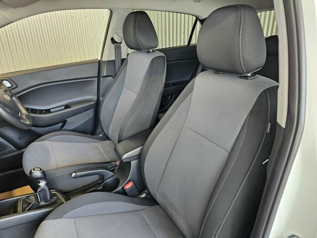 Hyundai I20 Mpi Se White #37