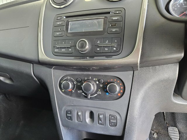 Dacia Logan Logan Mcv Laureate Dci Red #17