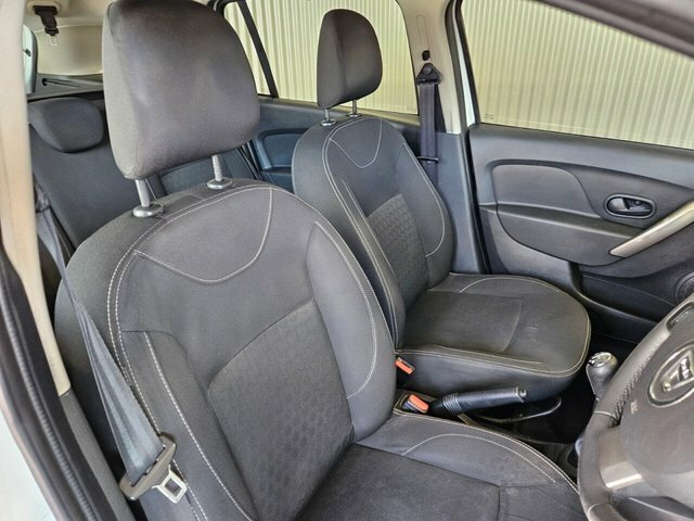 Dacia Logan Logan Mcv Laureate Dci Red #20